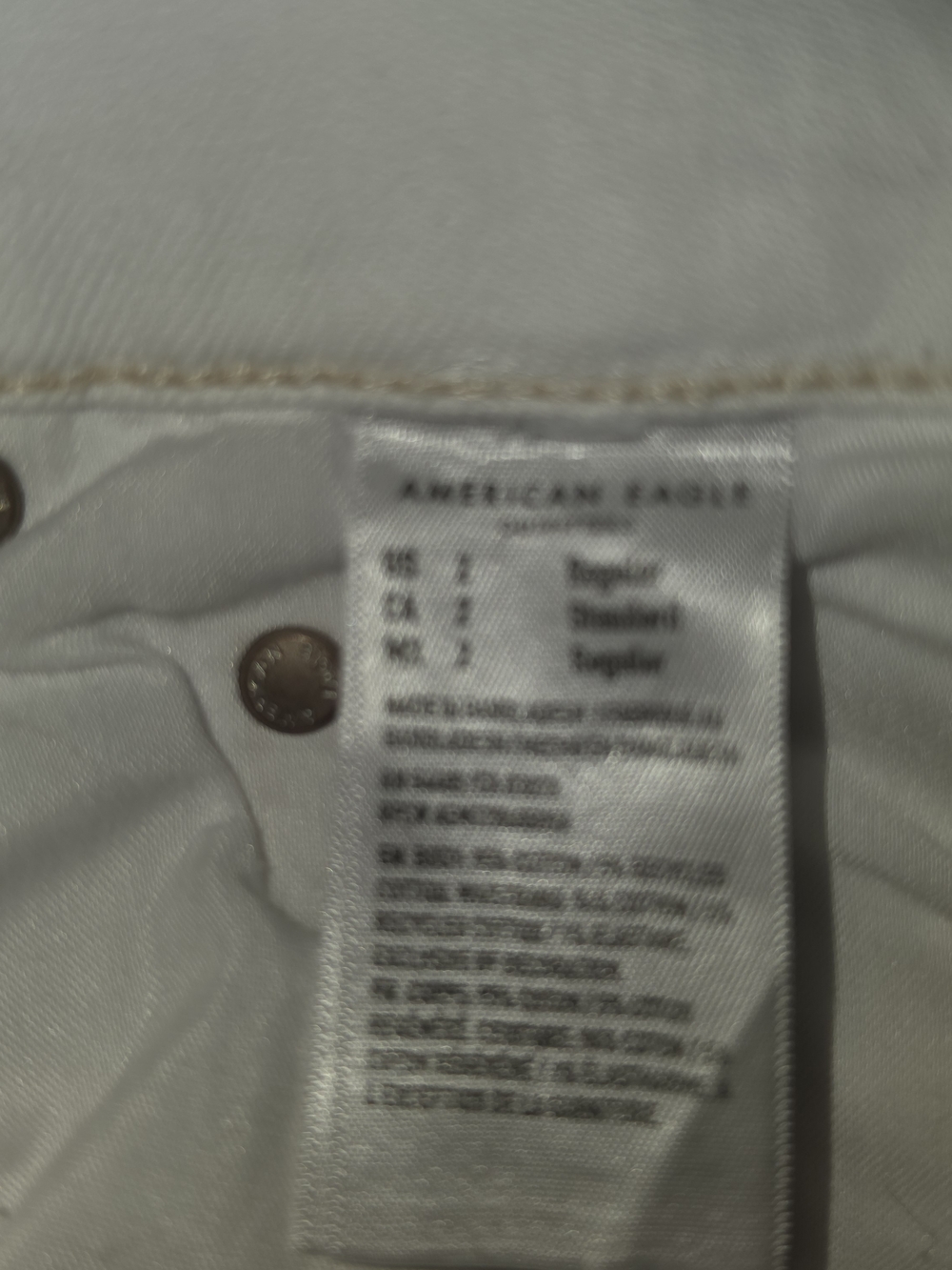 American Eagle White Denim Jeans with Copper Hardware - Picture 5 of 10